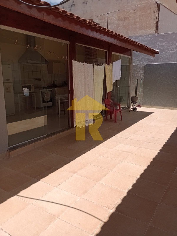 Casa com 3 quartos à venda, 238m² — foto 36 de 38