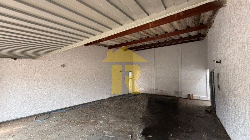Casa com 3 quartos à venda, 340m² — foto 40 de 41