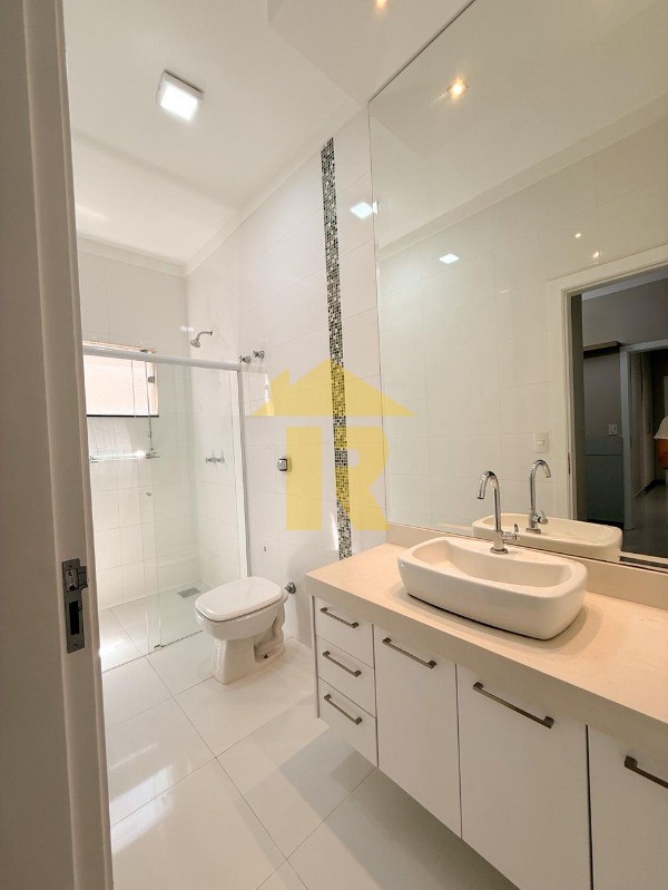 Casa de Condomínio com 3 quartos à venda, 200m² — foto 21 de 29