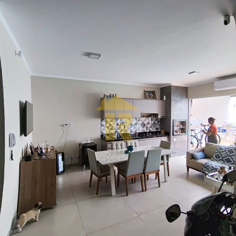 Casa com 3 quartos à venda, 159m² — foto 15 de 20