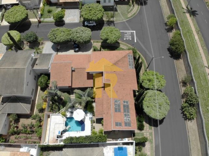 Casa de Condomínio com 3 quartos à venda, 400m² — foto 1 de 62