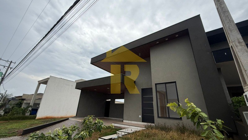 Casa de Condomínio com 3 quartos à venda, 220m² — foto 3 de 34