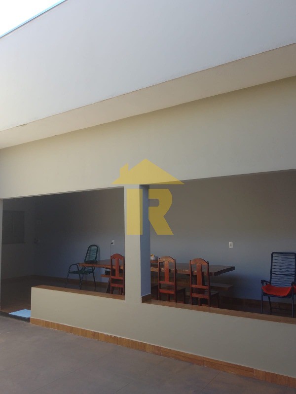 Casa com 3 quartos à venda, 191m² — foto 15 de 31