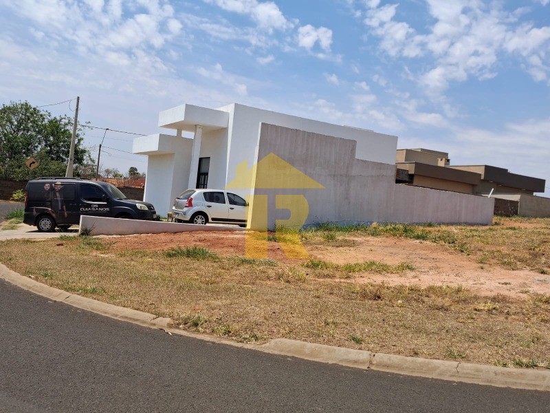 Terreno / Lote / Condomínio  à venda, 225m² — foto 10 de 24