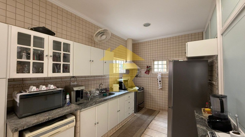 Casa com 3 quartos à venda, 400m² — foto 12 de 33