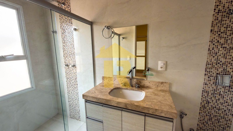 Casa de Condomínio com 3 quartos à venda, 315m² — foto 20 de 24