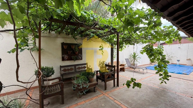 Casa com 3 quartos à venda, 400m² — foto 26 de 33