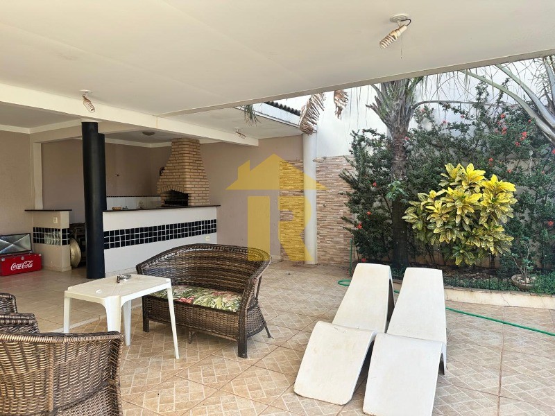 Casa de Condomínio com 4 quartos à venda, 350m² — foto 16 de 34