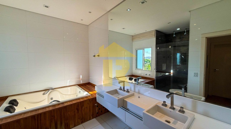 Casa de Condomínio com 4 quartos à venda, 450m² — foto 13 de 28