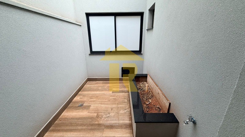 Casa de Condomínio com 3 quartos à venda, 248m² — foto 33 de 41