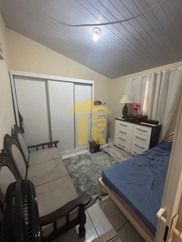 Casa com 4 quartos à venda, 220m² — foto 19 de 20