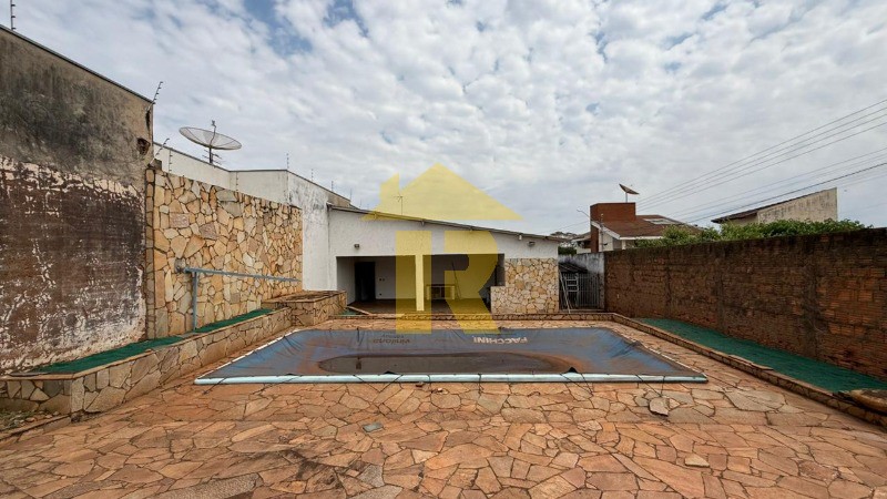 Casa com 3 quartos à venda, 340m² — foto 31 de 41