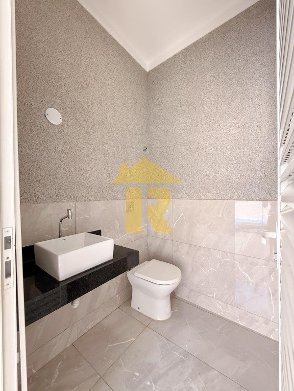 Casa de Condomínio com 3 quartos à venda, 200m² — foto 13 de 29