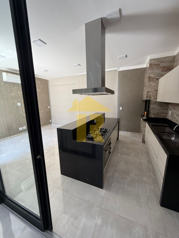 Casa de Condomínio com 3 quartos à venda, 178m² — foto 17 de 46