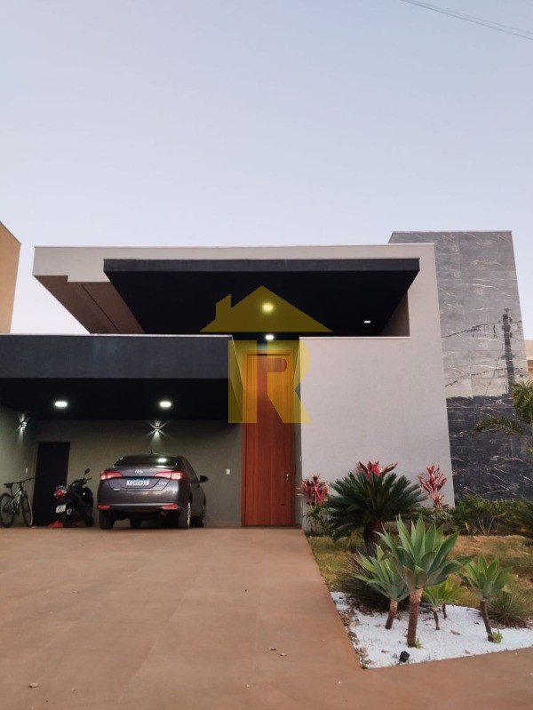Casa de Condomínio com 3 quartos à venda, 220m² — foto 3 de 28