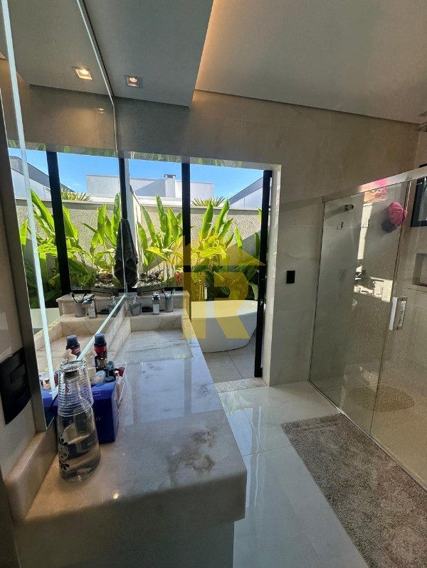 Casa de Condomínio com 4 quartos à venda, 243m² — foto 30 de 50
