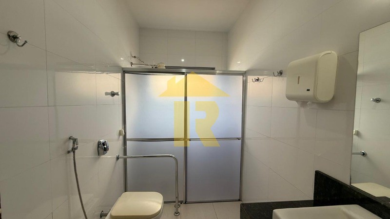 Casa com 3 quartos à venda, 340m² — foto 18 de 41