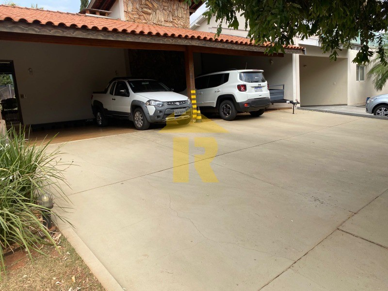 Casa de Condomínio com 3 quartos à venda, 400m² — foto 4 de 62