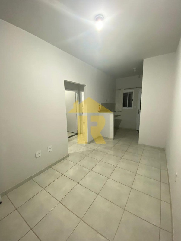 Casa com 2 quartos para aluguel, 47m² — foto 8 de 23