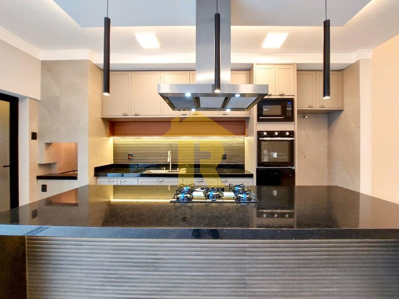 Casa de Condomínio com 3 quartos à venda, 230m² — foto 14 de 38