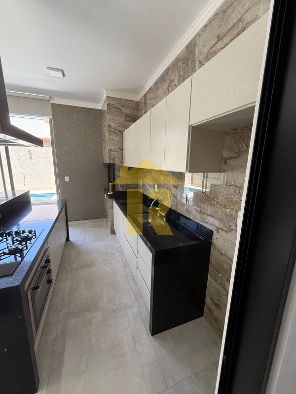 Casa de Condomínio com 3 quartos à venda, 178m² — foto 21 de 46