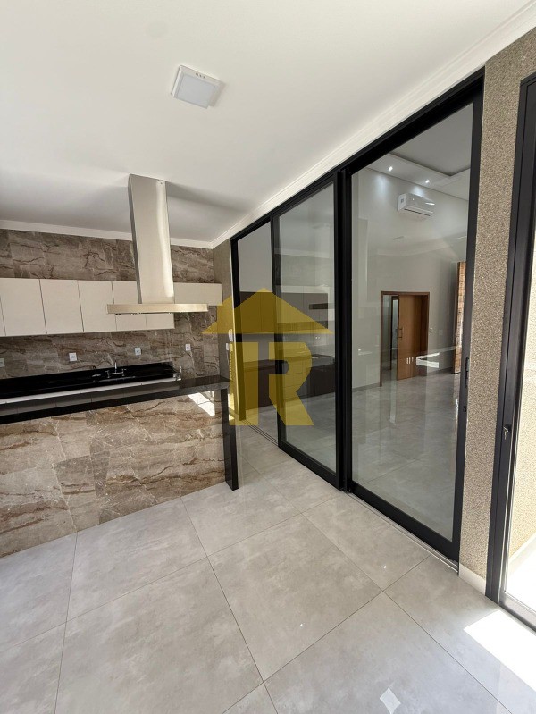 Casa de Condomínio com 3 quartos à venda, 178m² — foto 12 de 46
