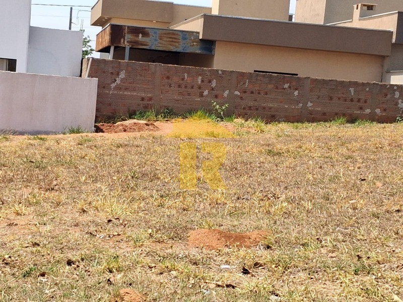 Terreno / Lote / Condomínio  à venda, 225m² — foto 3 de 24