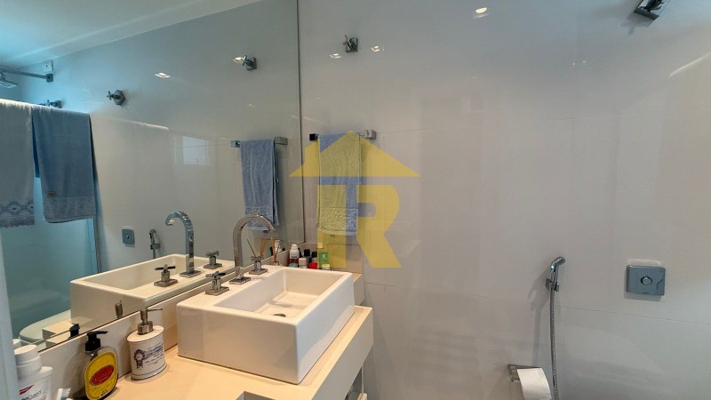 Casa de Condomínio com 4 quartos à venda, 390m² — foto 17 de 42
