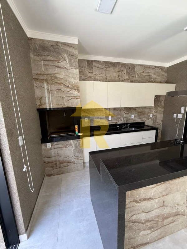 Casa de Condomínio com 3 quartos à venda, 178m² — foto 18 de 46