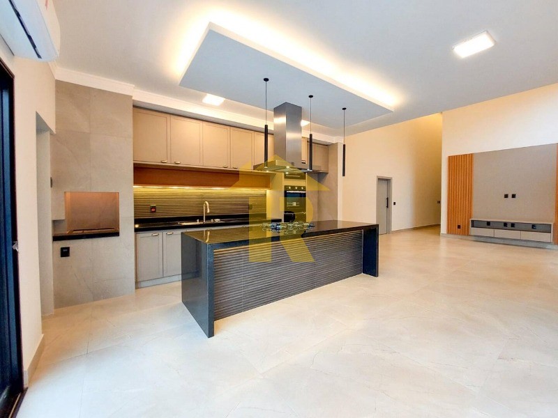 Casa de Condomínio com 3 quartos à venda, 230m² — foto 11 de 38