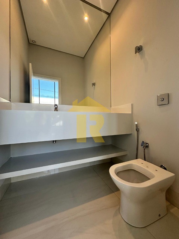Casa de Condomínio com 4 quartos à venda, 381m² — foto 4 de 37