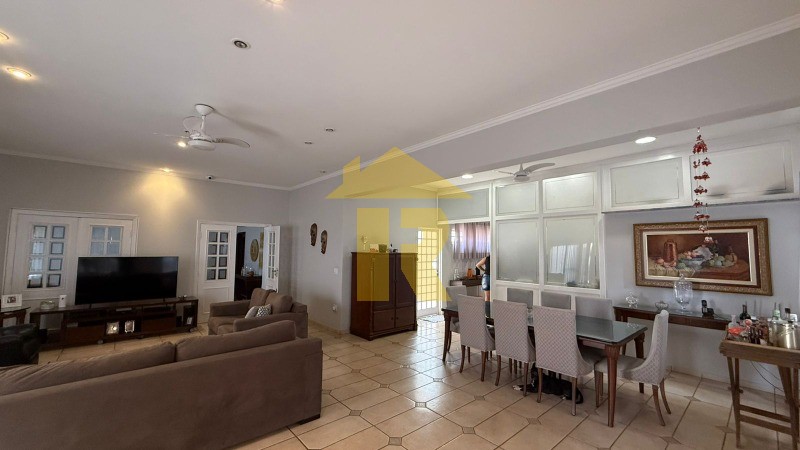 Casa com 3 quartos à venda, 400m² — foto 10 de 33