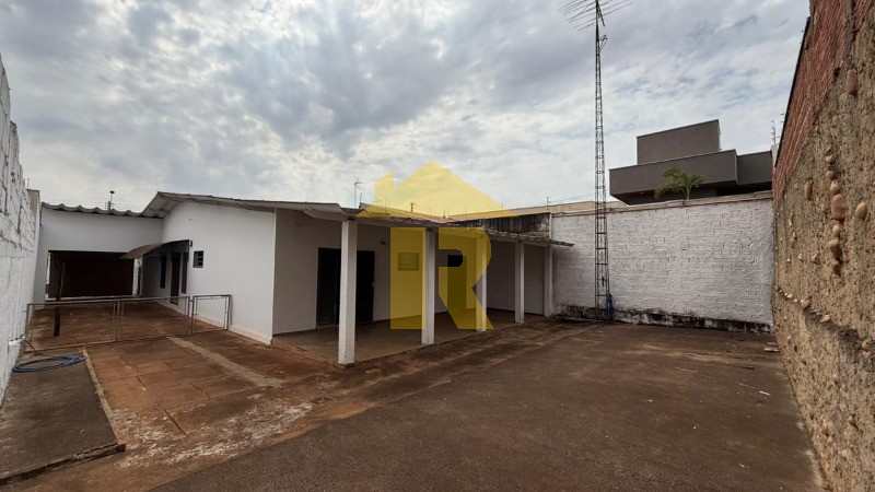 Casa com 3 quartos à venda, 340m² — foto 23 de 41