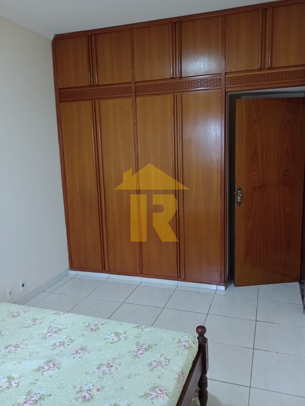 Casa com 3 quartos à venda, 238m² — foto 23 de 38