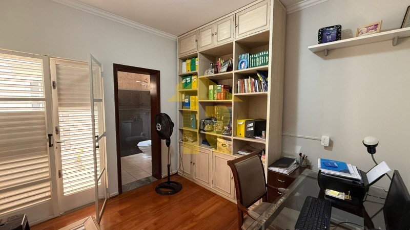 Casa com 3 quartos à venda, 400m² — foto 14 de 33