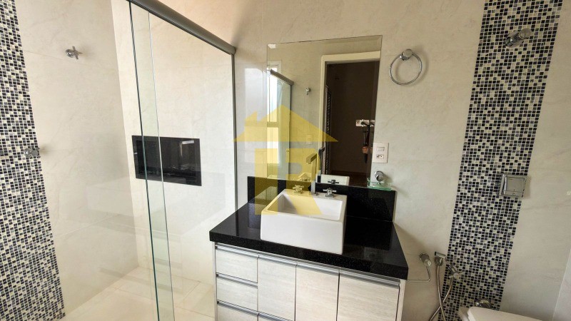 Casa de Condomínio com 3 quartos à venda, 315m² — foto 19 de 24