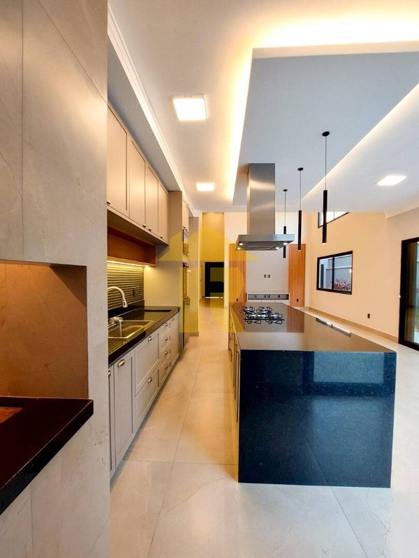 Casa de Condomínio com 3 quartos à venda, 230m² — foto 12 de 38