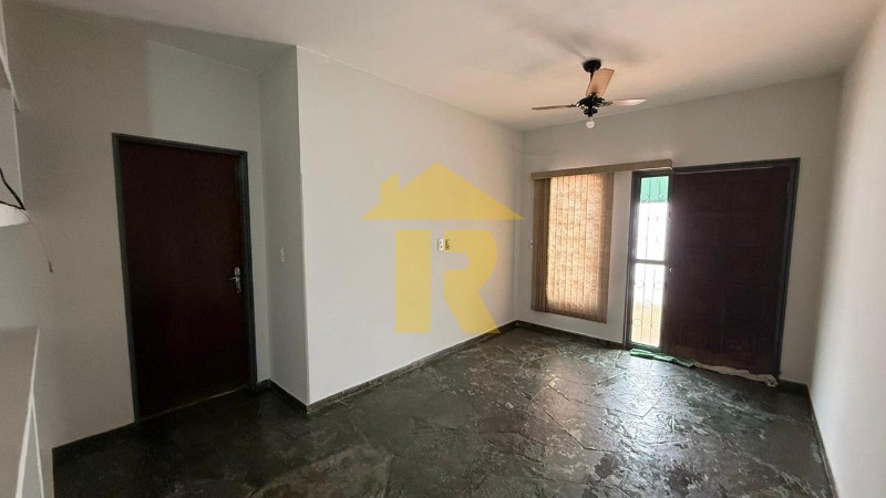 Casa com 3 quartos à venda, 340m² — foto 12 de 41