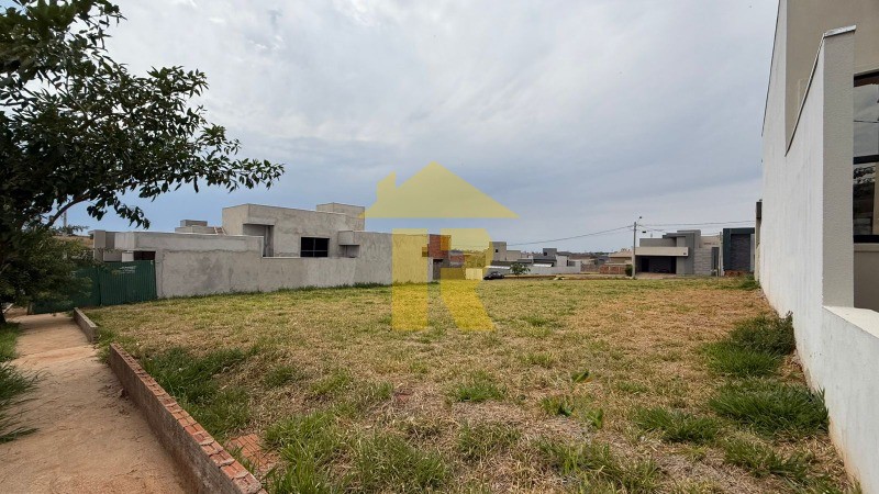 Terreno / Lote / Condomínio  à venda, 253m² — foto 5 de 22