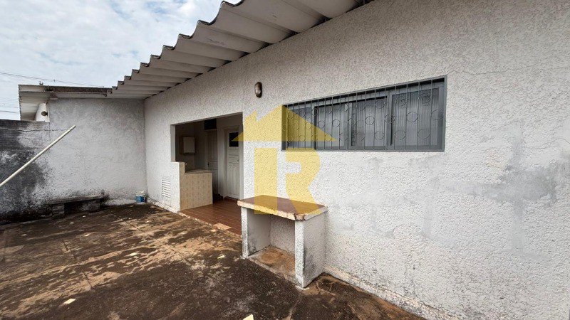 Casa com 3 quartos à venda, 340m² — foto 32 de 41