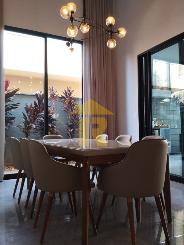 Casa de Condomínio com 3 quartos à venda, 220m² — foto 13 de 28