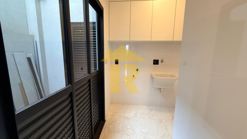 Casa de Condomínio com 3 quartos à venda, 248m² — foto 21 de 41