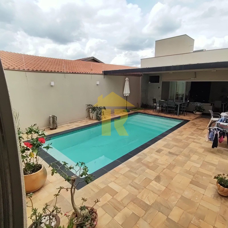 Casa com 3 quartos à venda, 159m² — foto 16 de 20