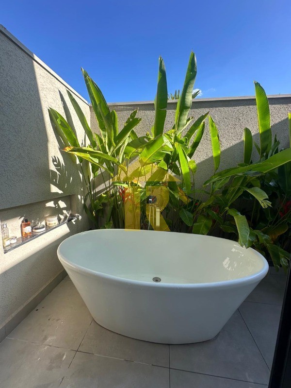 Casa de Condomínio com 4 quartos à venda, 243m² — foto 37 de 50