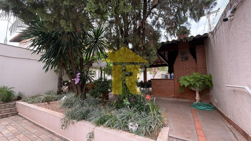 Casa com 3 quartos à venda, 400m² — foto 21 de 33
