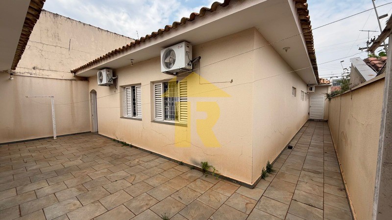 Casa com 3 quartos à venda, 400m² — foto 32 de 33