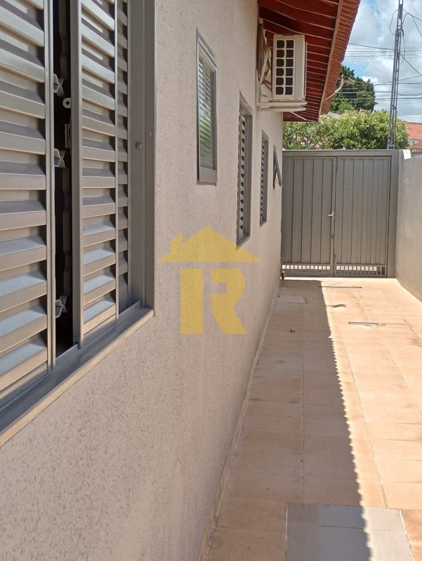 Casa com 3 quartos à venda, 238m² — foto 37 de 38