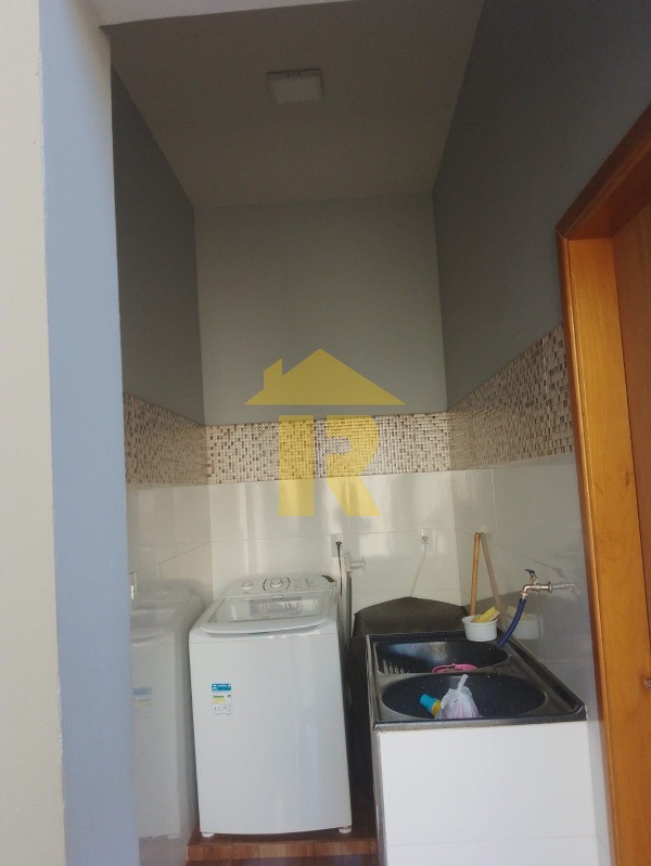 Casa com 3 quartos à venda, 191m² — foto 17 de 31
