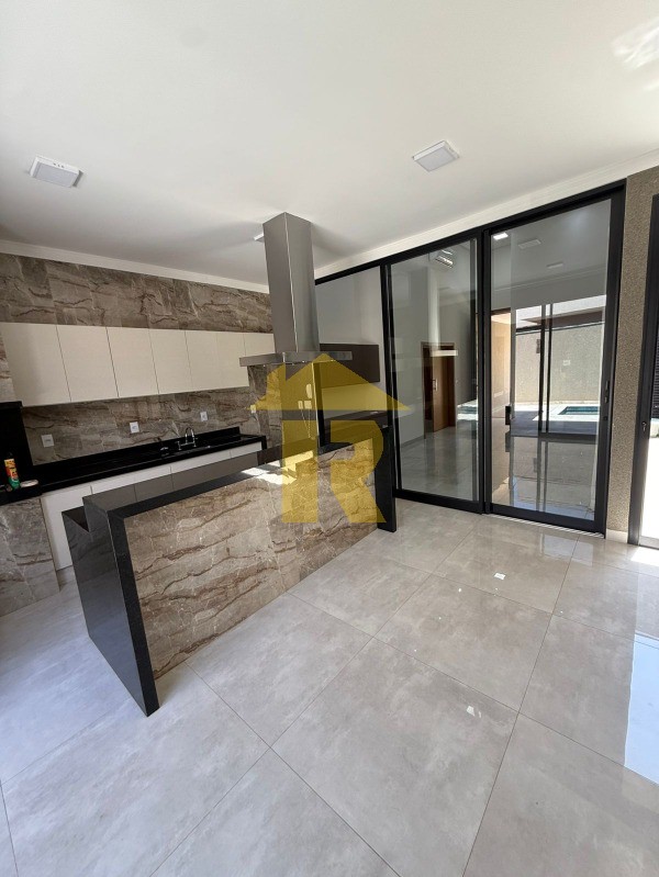 Casa de Condomínio com 3 quartos à venda, 178m² — foto 22 de 46