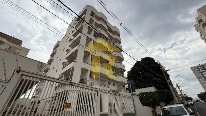 Apartamento com 3 quartos à venda, 150m² — foto 1 de 27